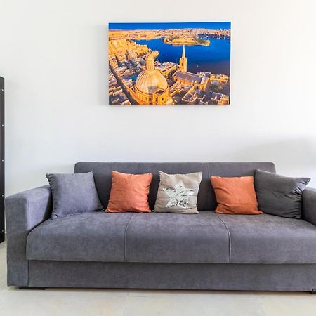 Brand New Apartment 3Bdr 2 Bth H7 세인트폴스베이 외부 사진