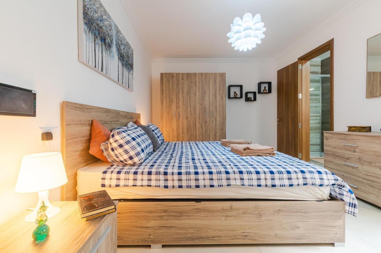 Brand New Apartment 3Bdr 2 Bth H7 세인트폴스베이 외부 사진