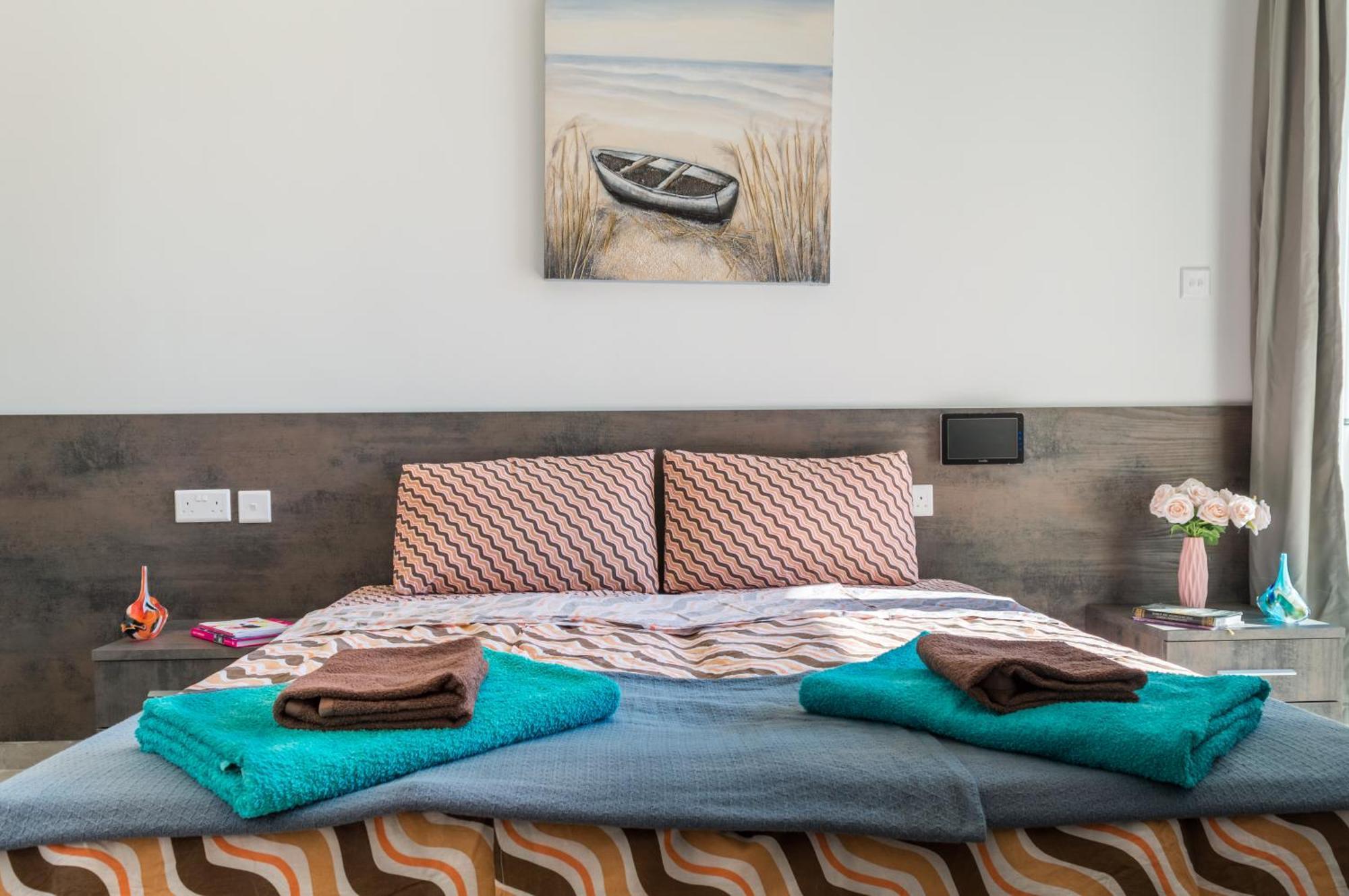 Brand New Apartment 3Bdr 2 Bth H7 세인트폴스베이 외부 사진