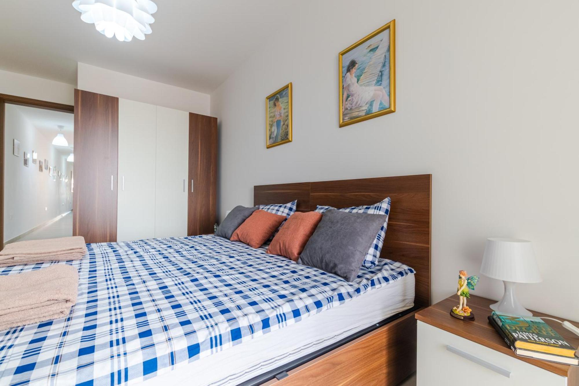Brand New Apartment 3Bdr 2 Bth H7 세인트폴스베이 외부 사진