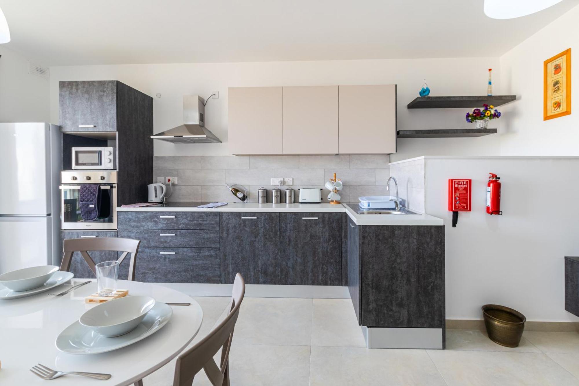 Brand New Apartment 3Bdr 2 Bth H7 세인트폴스베이 외부 사진